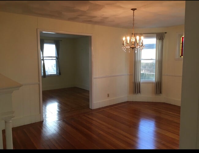Dining/living room - 1548 Smith St