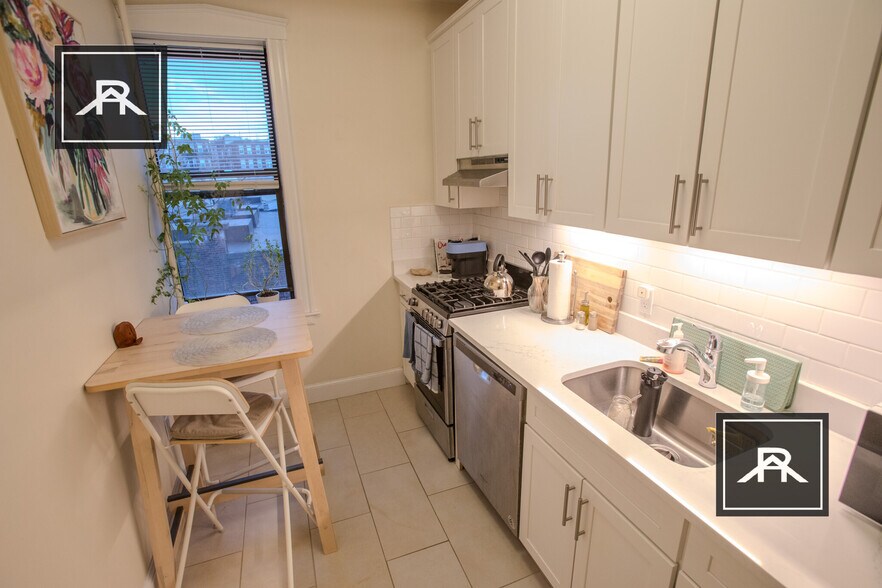 Building Photo - 1340 Commonwealth Ave