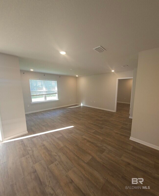 Building Photo - 23432 Shadowridge Dr