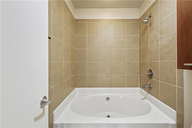 Building Photo - 232 19th St NW