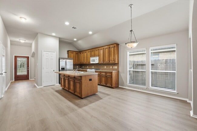 Building Photo - 20931 Hamlet Ridge Ln
