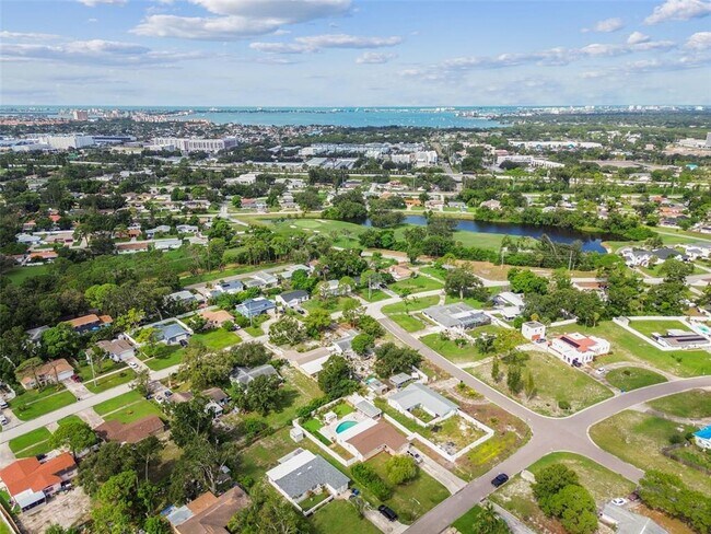 Building Photo - 2580 Granada Cir W