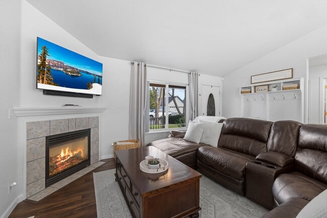 Building Photo - 1234 Pheasant Wy