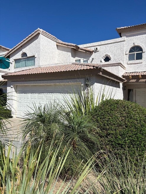 Building Photo - 5624 E Kelton Ln