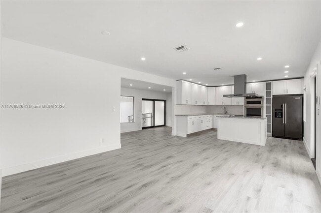 Building Photo - 8550 SW 28th St