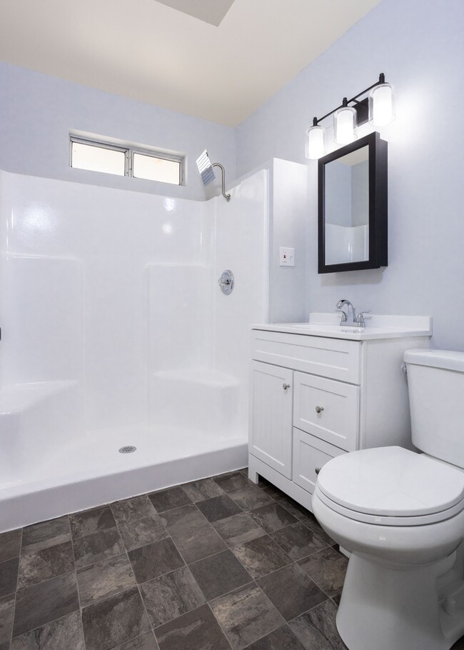 Building Photo - 331 San Emidio St