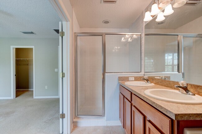 Building Photo - 209 Tarracina Way