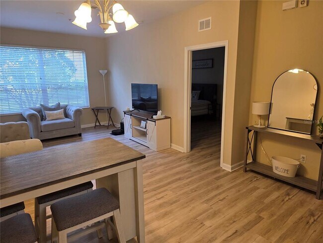 Building Photo - 2484 San Tecla St