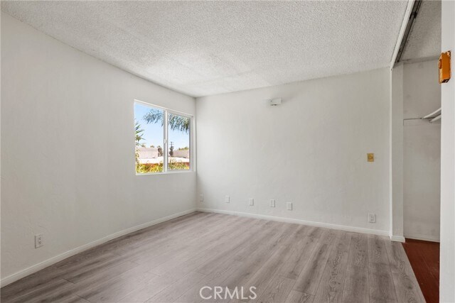 Building Photo - 3565 Linden Ave