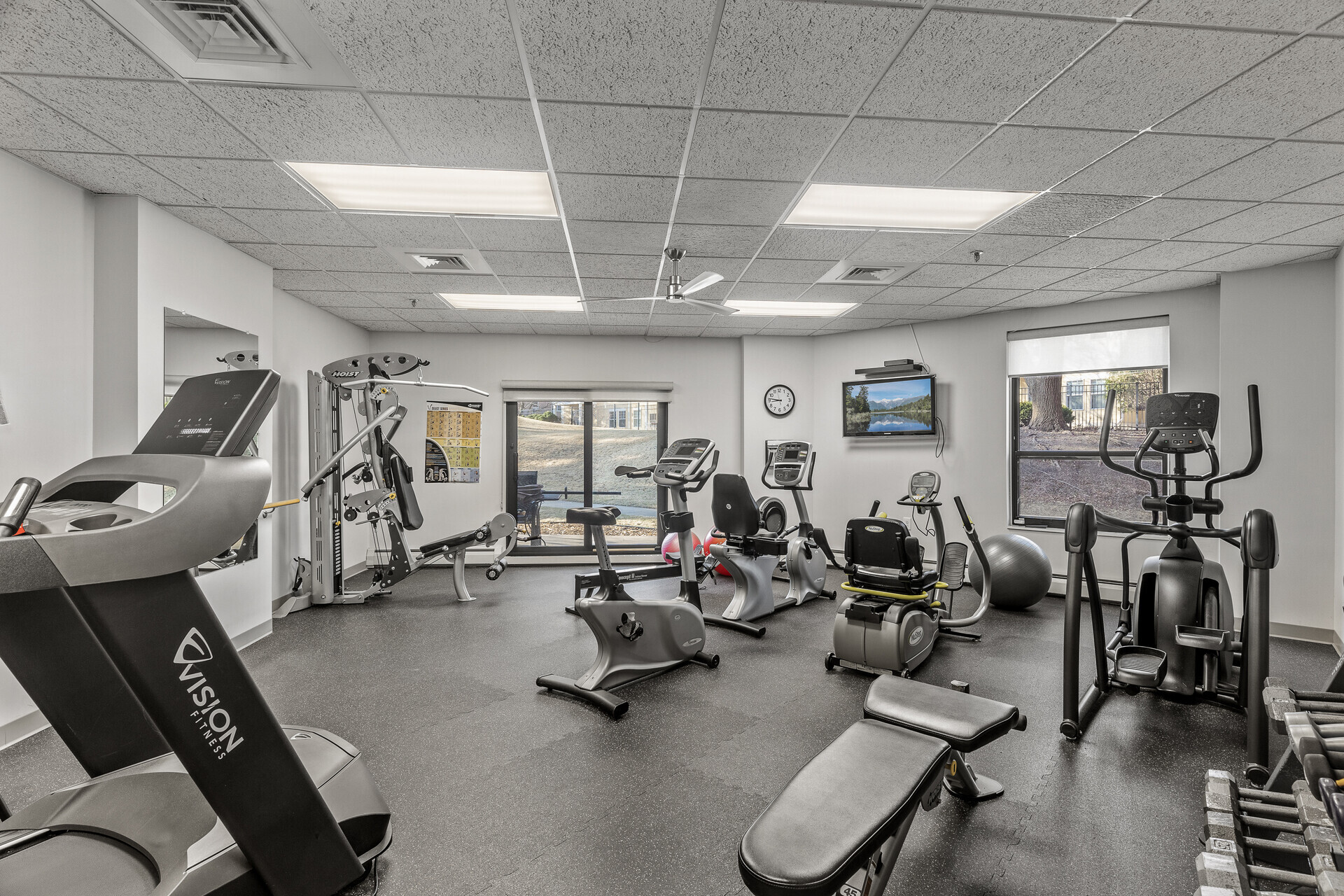 Gym - 6615 Lake Shore Dr S