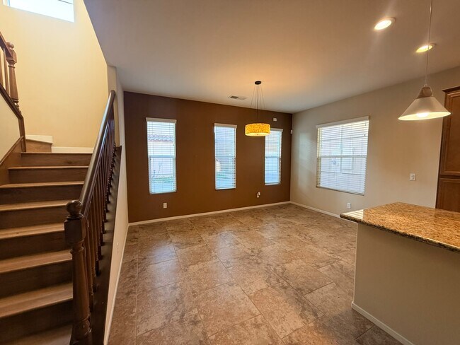 Building Photo - 1824 Wolf Canyon Loop