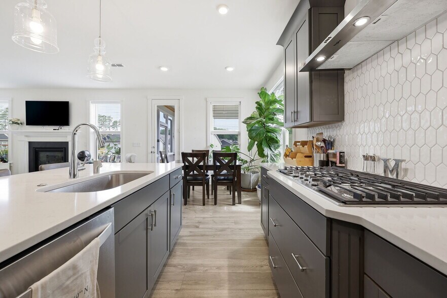 Building Photo - 1112 Basalt Ct