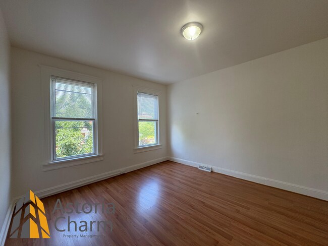Building Photo - Rent Offers Accepted!