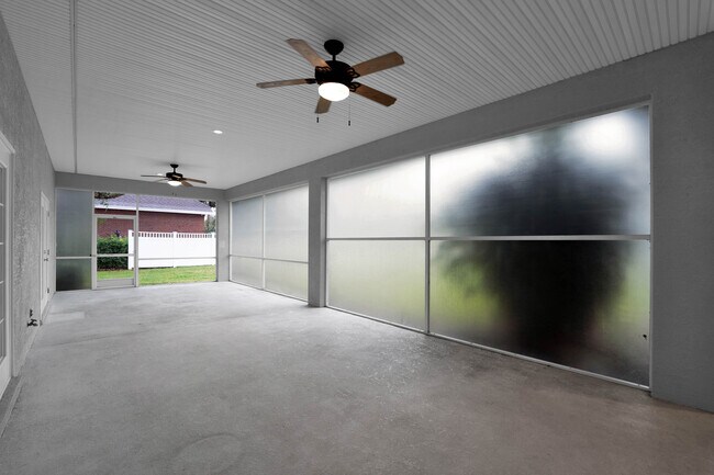 Porch. - 832 Ashton Oaks Cir