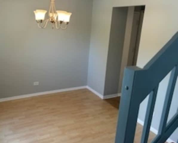 Building Photo - 1300 Queensgreen Cir