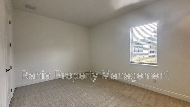 Building Photo - 9233 Santorini Dr