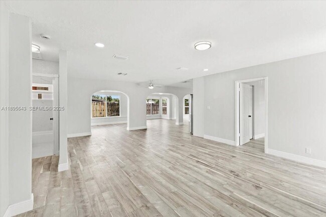 Building Photo - 4131 NW 13th Ave