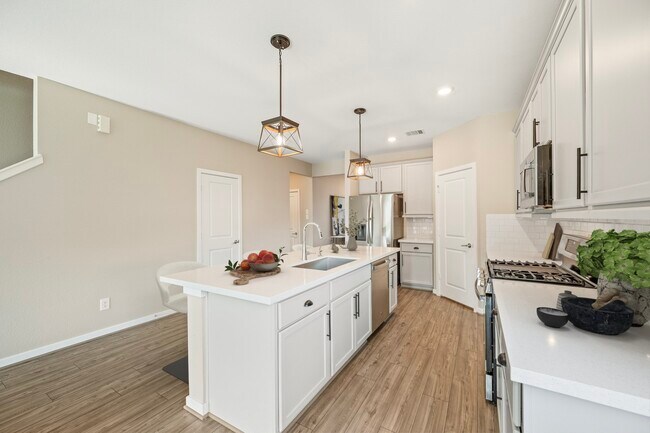 Building Photo - 7314 Bristlegrass Colony Ct