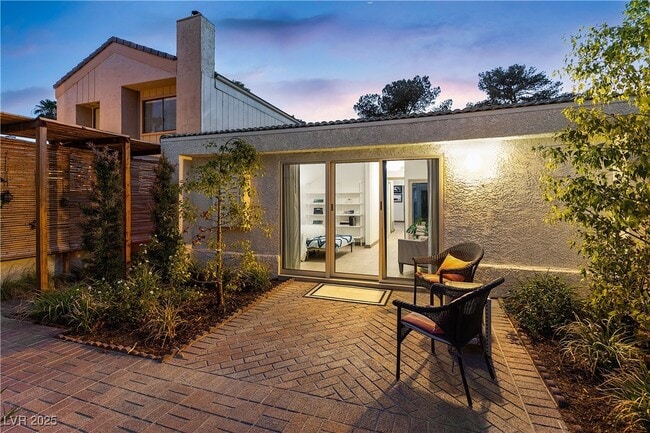 Building Photo - 3027 Bel Air Dr