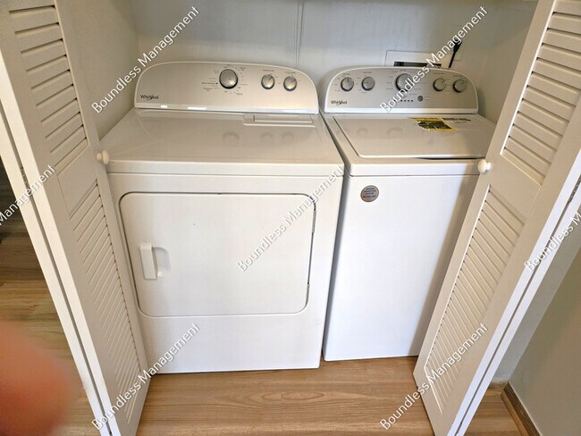 Building Photo - 1688 W Forrest Ave