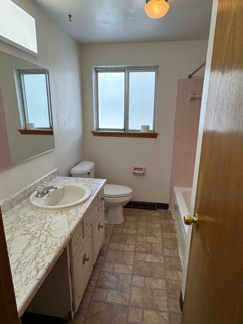 Building Photo - 12100 Countyline Rd