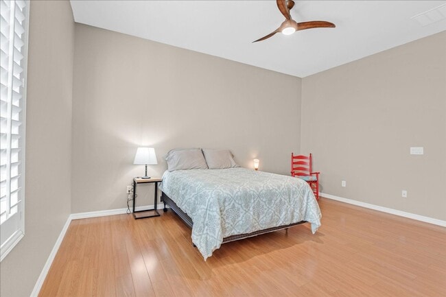 Building Photo - Rental Home with Large Pool
