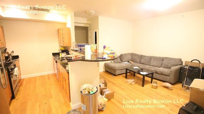 Building Photo - 141 Brighton Ave