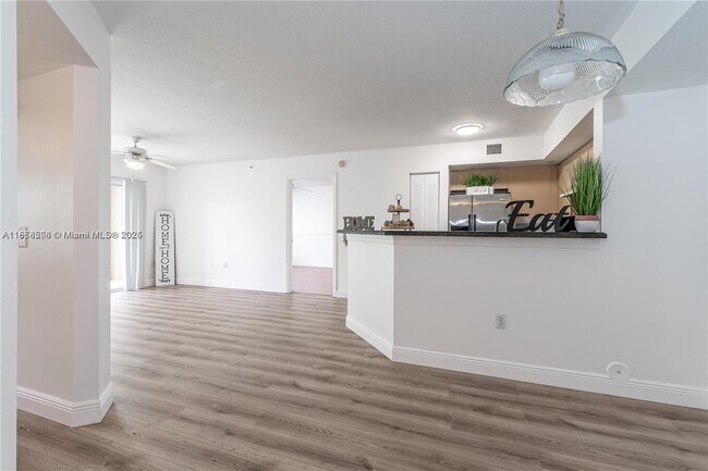 Building Photo - 4280 San Marino Blvd