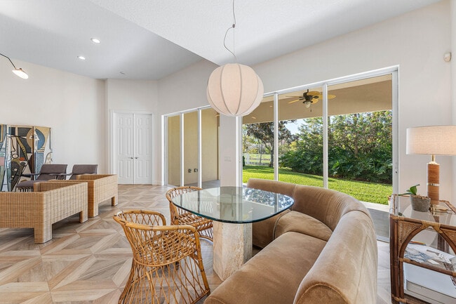 Building Photo - 8308 Rosalie Ln