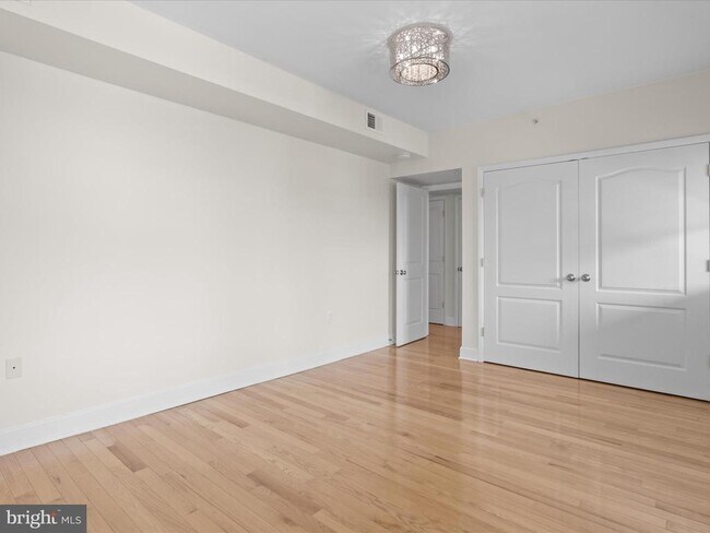 Building Photo - 1858 California St NW