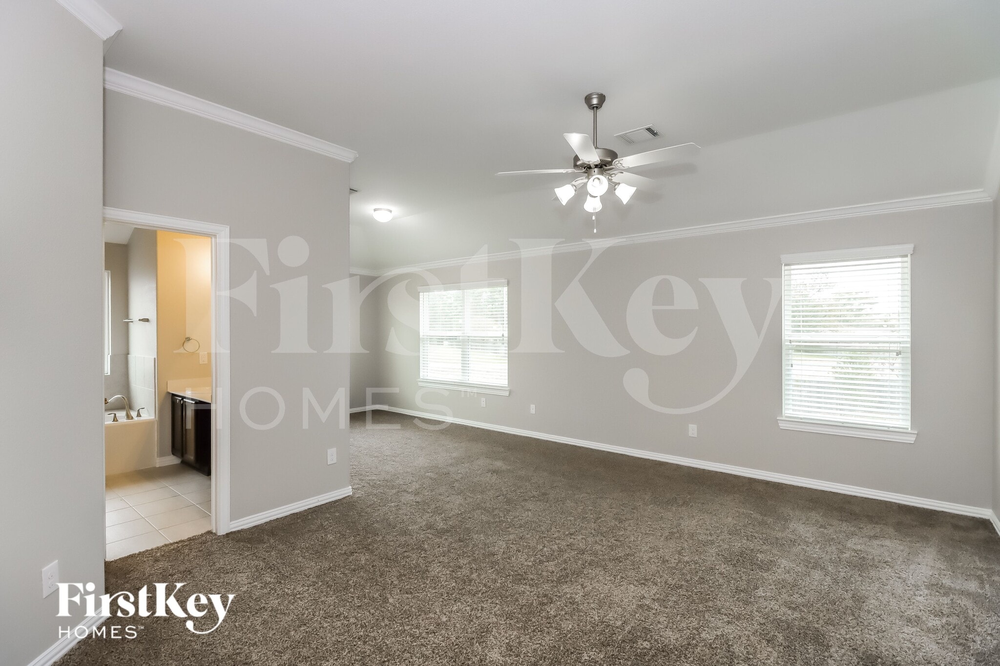 Building Photo - 10107 Stone Briar Dr