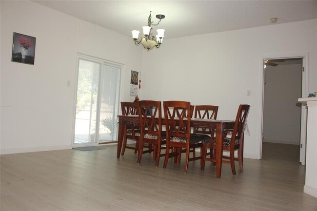 Building Photo - 16800 Tomcat Dr