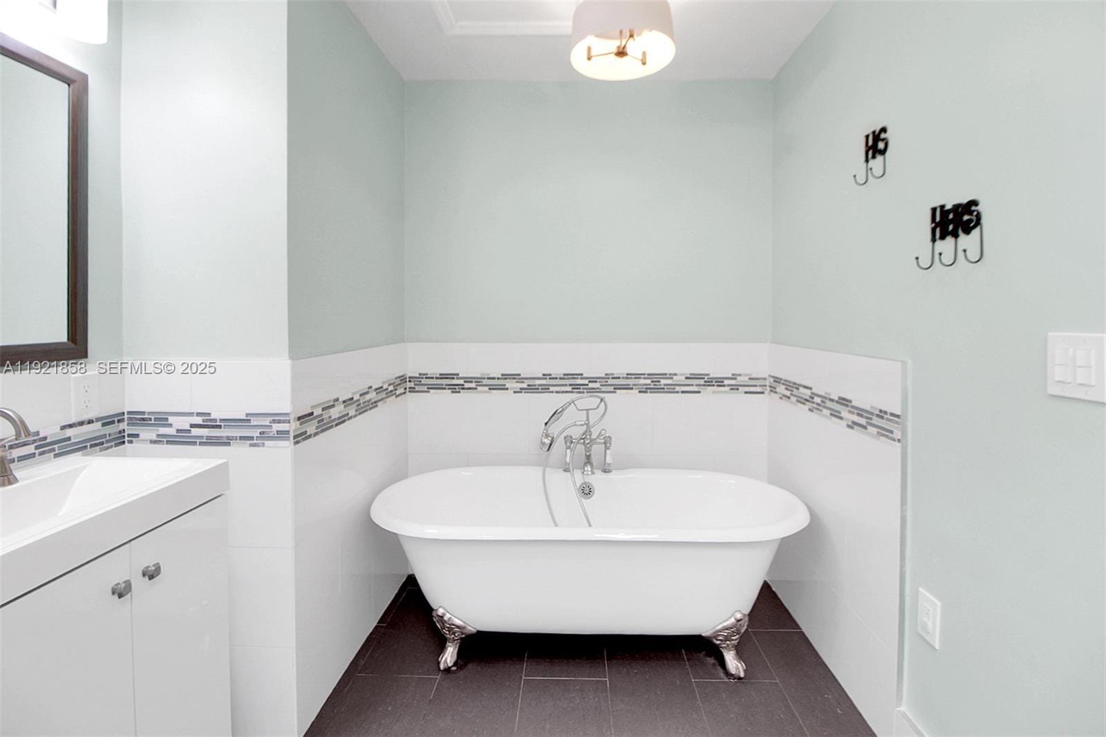 Building Photo - 1804 SW 102nd Ct