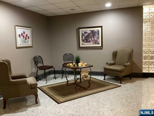 Building Photo - 2160 Center St