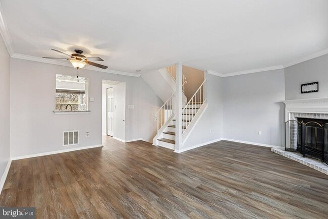 Building Photo - 1305 Riverwood Way