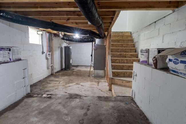 Building Photo - 1345 N Olney St