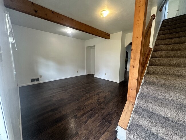 Building Photo - 304 Bessemer Ave