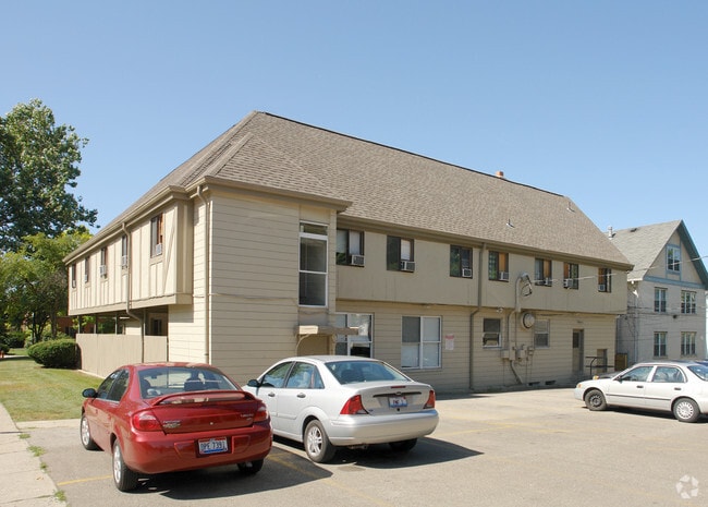 Building Photo - 240 E 15th Ave