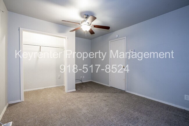 Building Photo - 2 Bed | 1 Bath East Tulsa with Spacious Back yard!