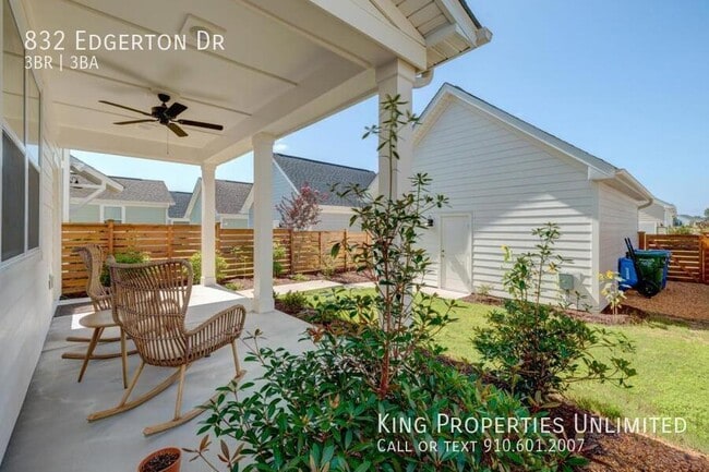 Building Photo - 832 Edgerton Dr