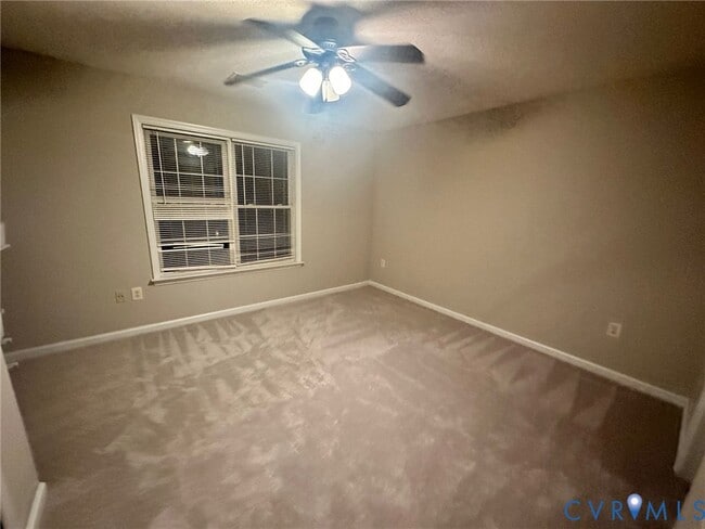 Building Photo - 5442 Fuller Dr