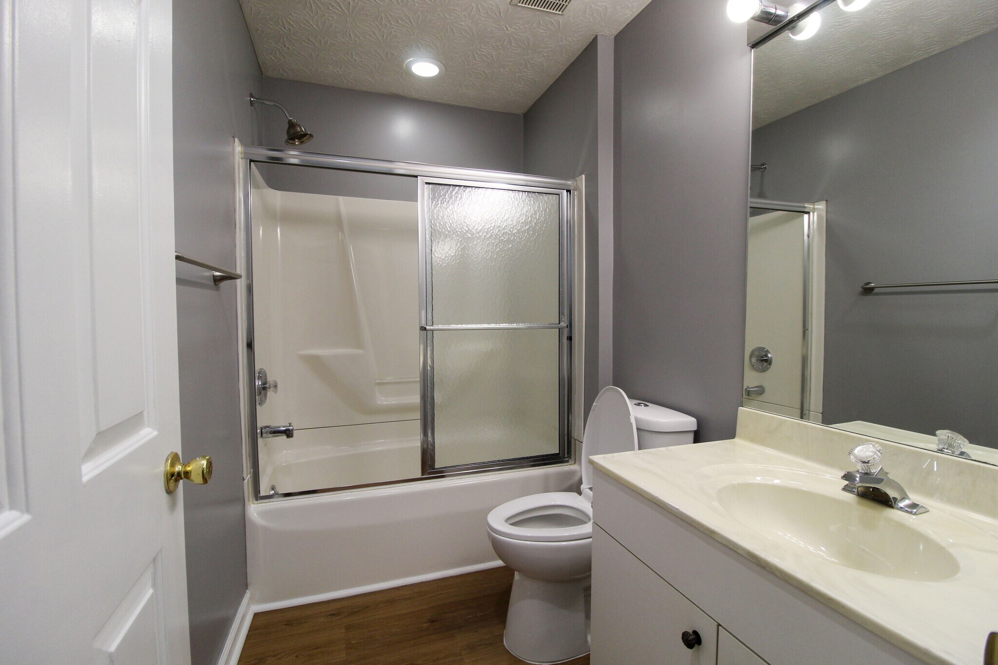 Building Photo - 2127 Deerfield Pl