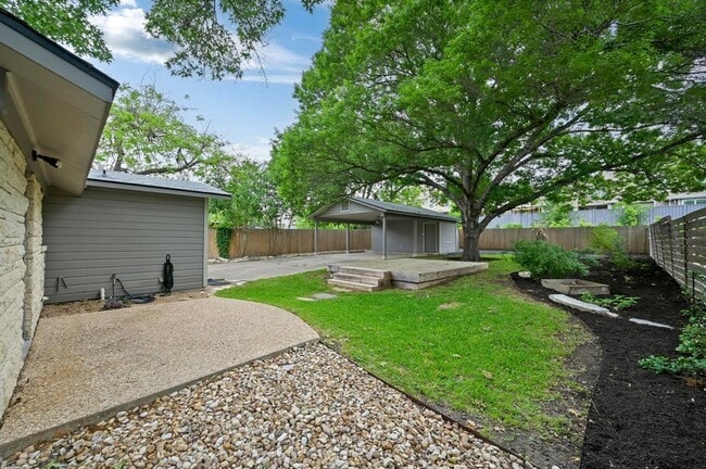 Building Photo - 7313 Grover Ave
