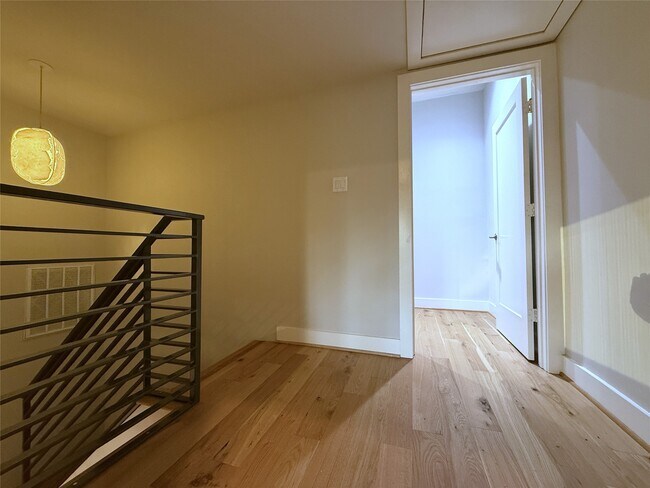 Building Photo - 4116 McDuffie St