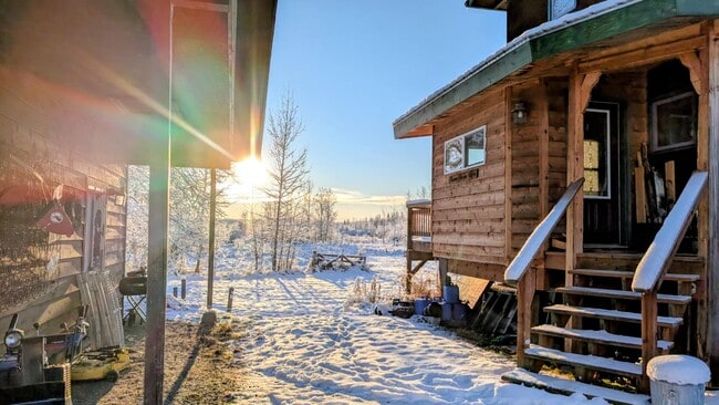 Building Photo - 1045 Dawn Dr