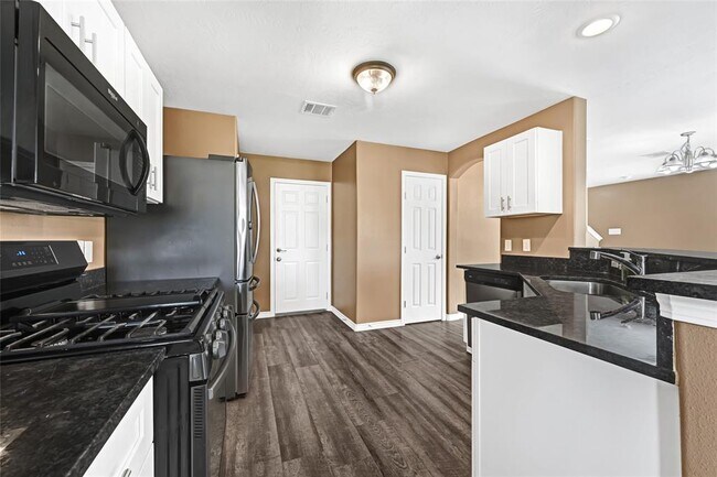 Building Photo - 13218 Ambrosa Dr