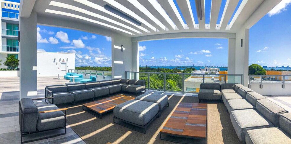 Building Photo - 3900 Biscayne Blvd