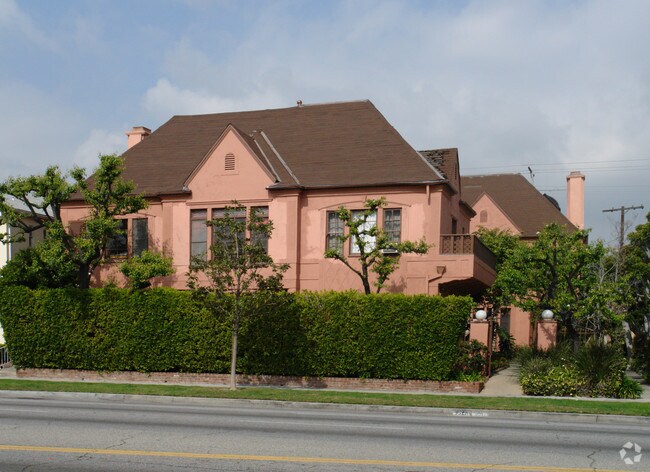 Building Photo - 9517 W Olympic Blvd
