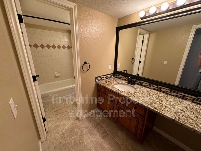 Building Photo - 1360 Almagre Peak Dr