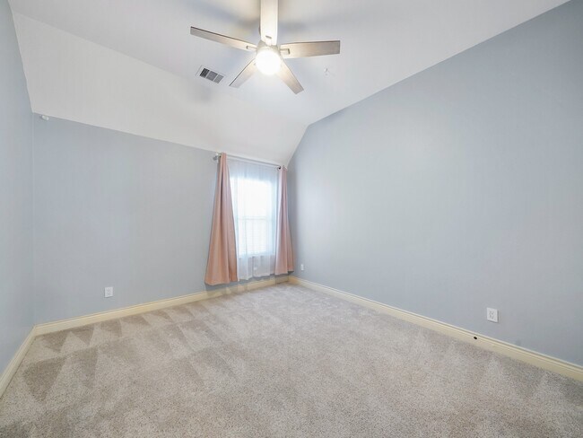 Building Photo - 27123 Birch Pine Ct